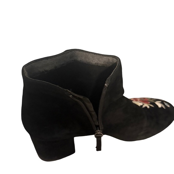 White House Black Market Black Floral Ankle Boots Size 8.5 - Picture 9 of 10